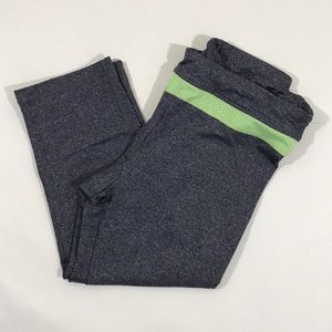 Sweaty Betty Capri Pants Back Zipper Pocket